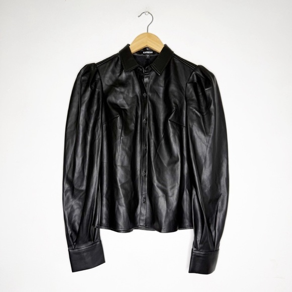 Express Women’s Black Faux Leather Ruffle Shoulder Button-Up Shirt Size XS NWT - Picture 2 of 7